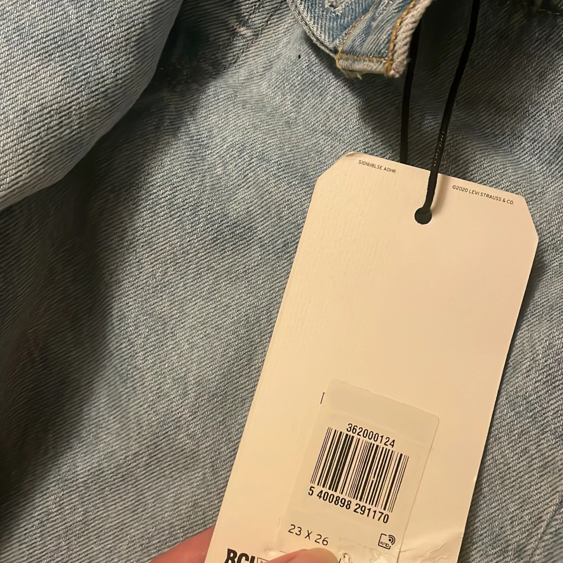 Oanvända levi’s jeans  - 91