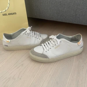 Arigato skor - skit snygga skor från Arigato. Köpte på sample sale förra året och är i fint skick!! ❤️