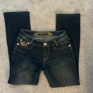 Lågmidjade jeans - Skit snygga Lågmidjade jeans som jag lägger upp nu igen pga oseriös köpare🤍🤍