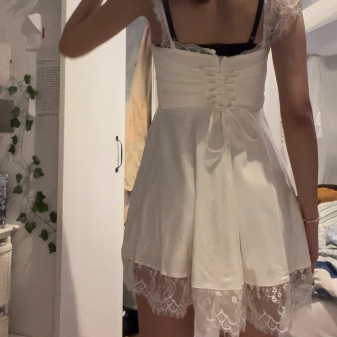 White dress - 90