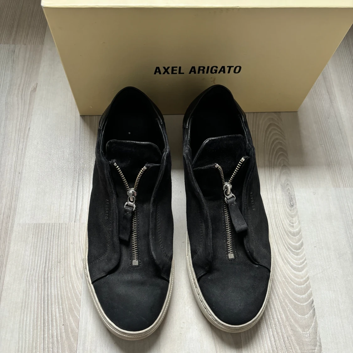 Hej säljer mina Axelarigatos för 1200kr - 90