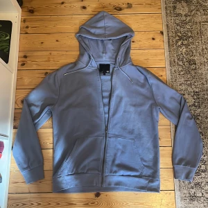 Hoodie - Zip up hoodie som är för stor för mig