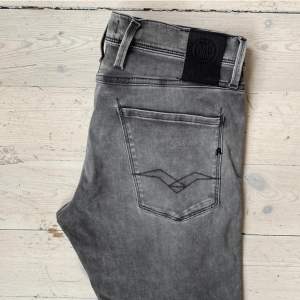 Jävligt feta Replay Anbass Hyperflex jeans i perfekt skick 🙌 🙌 skriv vid fråga 👍 