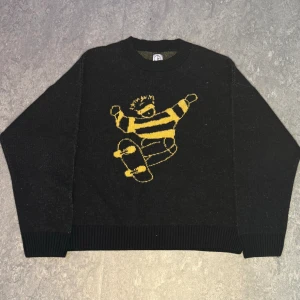 Polar Knit Svart - Skit skön å najs svart polar Knit!