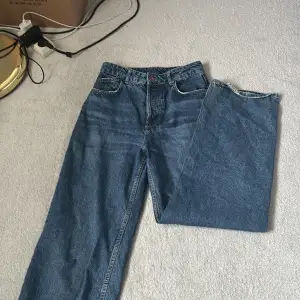 Jeans från zara Storlek S/36 Wide leg 