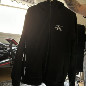 Calvin klein tracksuit  - Calvin klein tracksuit l/xl 