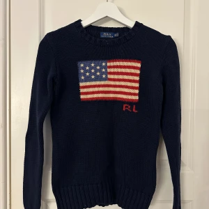 Ralph Lauren tröja - Har en liten defekt vid kragen 