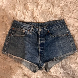 Levis jeansshorts  - Storlek s/m 