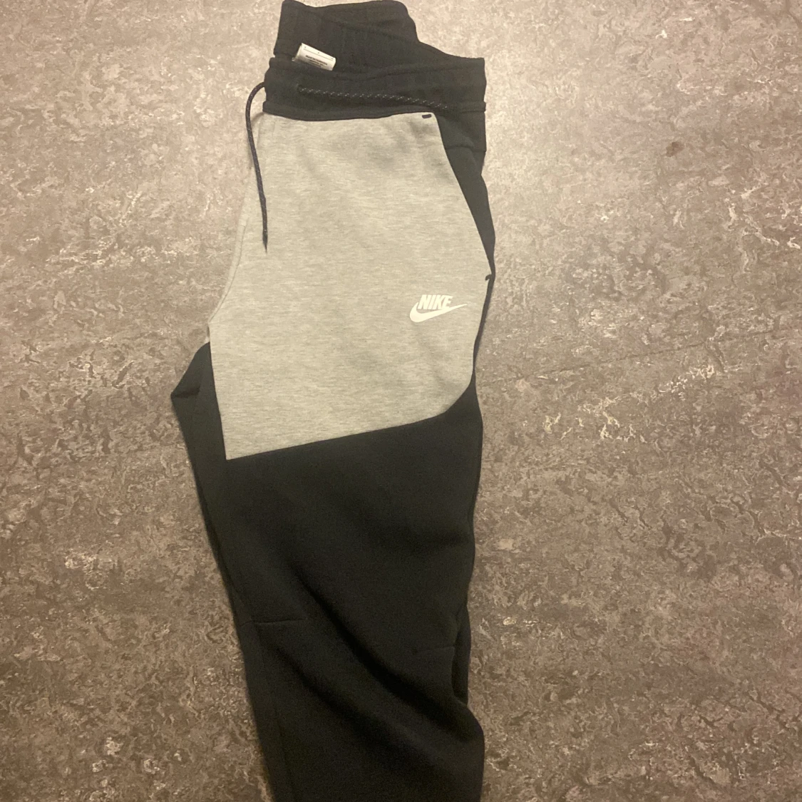 Nike tech joggers - 91
