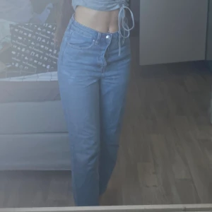 Jeans - Blåa jeans finast 