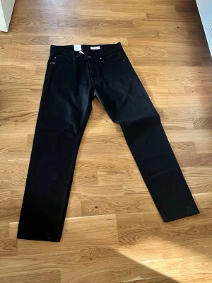 Tiger of sweden jeans - Snygga jeans från tiger of sweden. Storlek 30/32. Jeansen har en rak passform och har aldrig används.