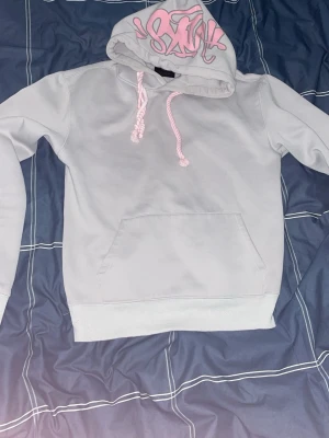 Syna tracksuit - Fraktar samma dag. Tracksuit från syna bud funkar skriv om du har frågor eller vill se mer bilder 