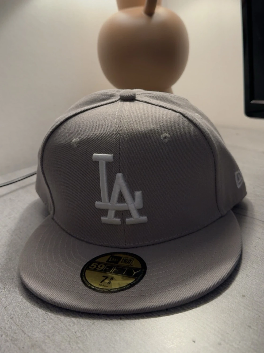 Grå LA-keps från New Era 59FIFTY