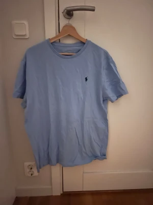 Ralph Lauren T-Shirt - Fint skick!! Storlek M