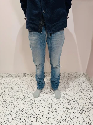 Nudie Jeans  - Nudie jeans - Modell: Grim Tim - Storlek: W31/L32 - skick: 8,5/10 - Nypris runt 2000kr