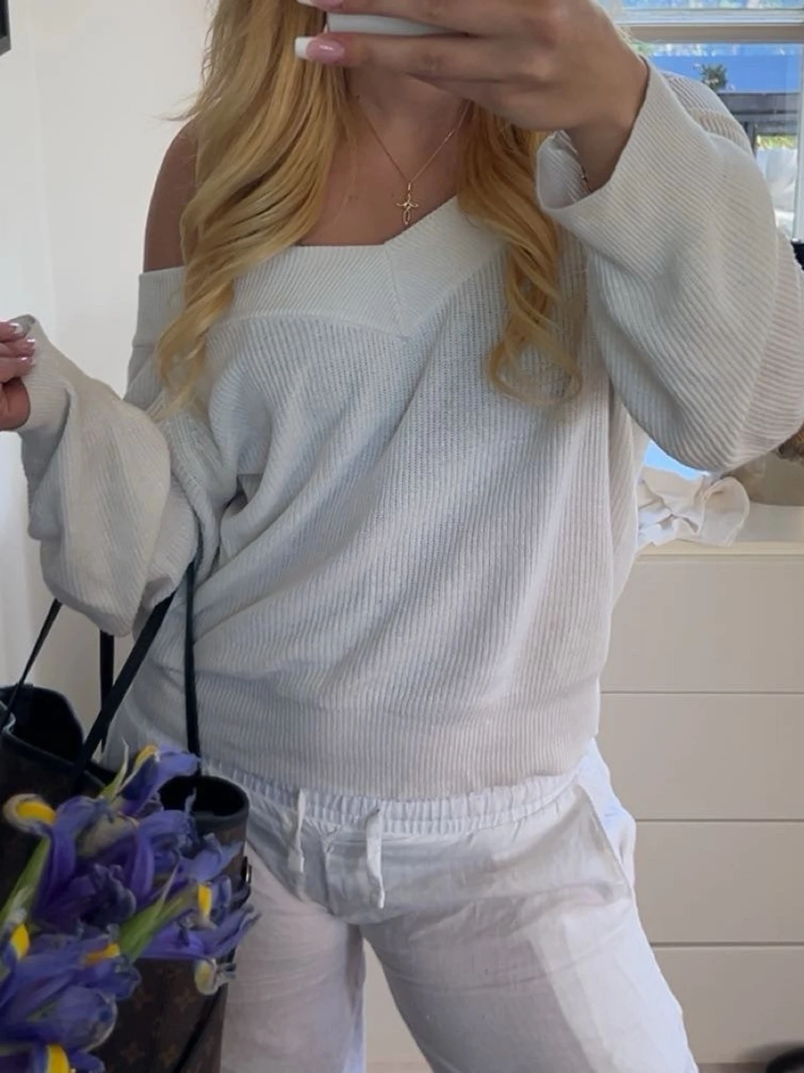 Vit off shoulder stickad tröja - 1