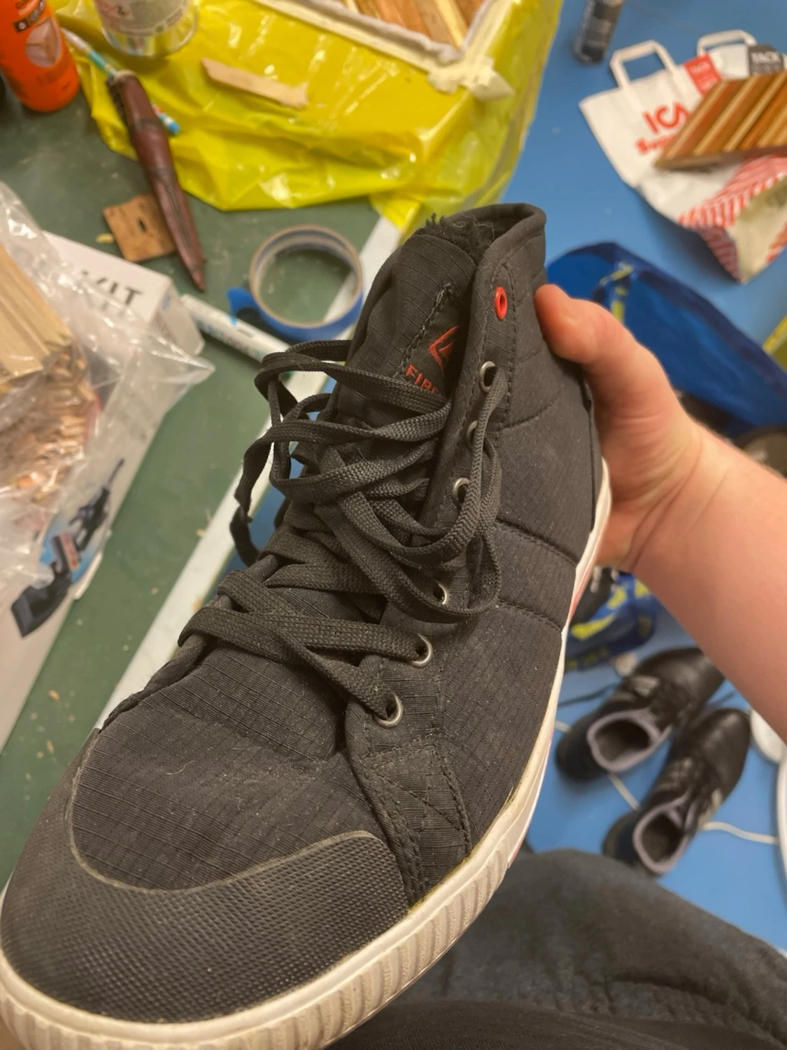 Svarta Firetrap sneakers med snörning - 1