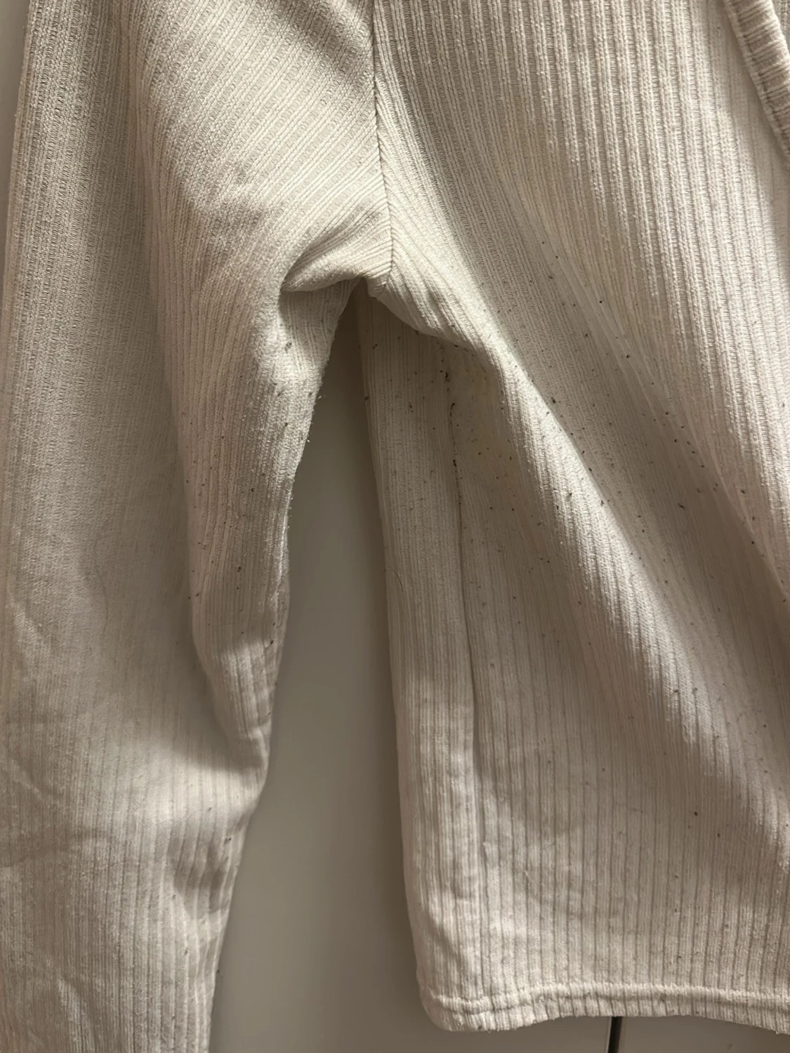 Vit ribbad cardigan från Divided - 2