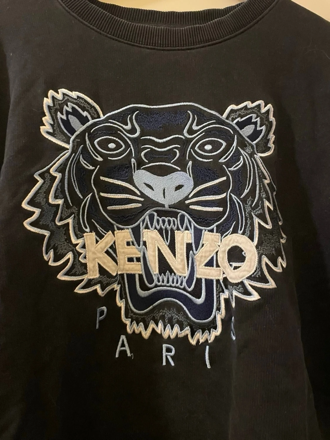 Svart sweatshirt från Kenzo med tiger - 1