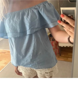 Volang topp - Säljer dessa super gulliga toppen från Gina🫰🏼🫰🏼