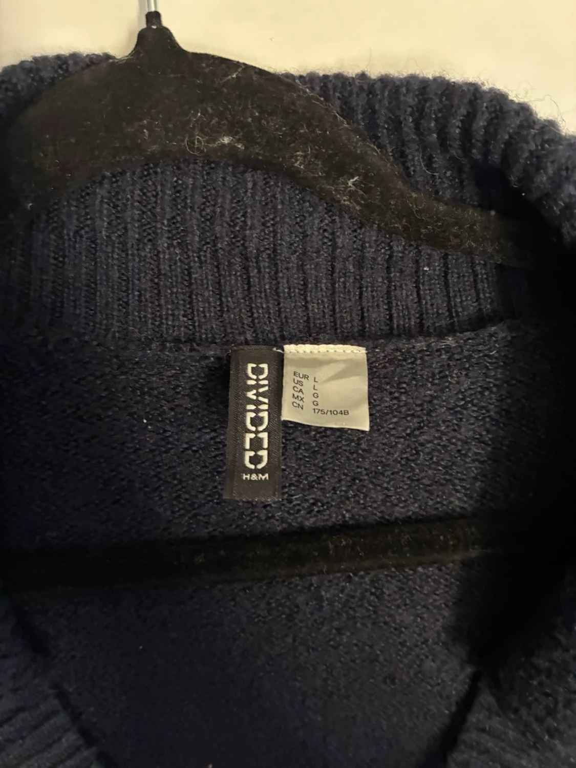 Mörkblå stickad tröja från H&M Divided - 1