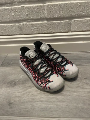 Air Jordan Zion 3 ”NRG”  - Basketskor storlek 40