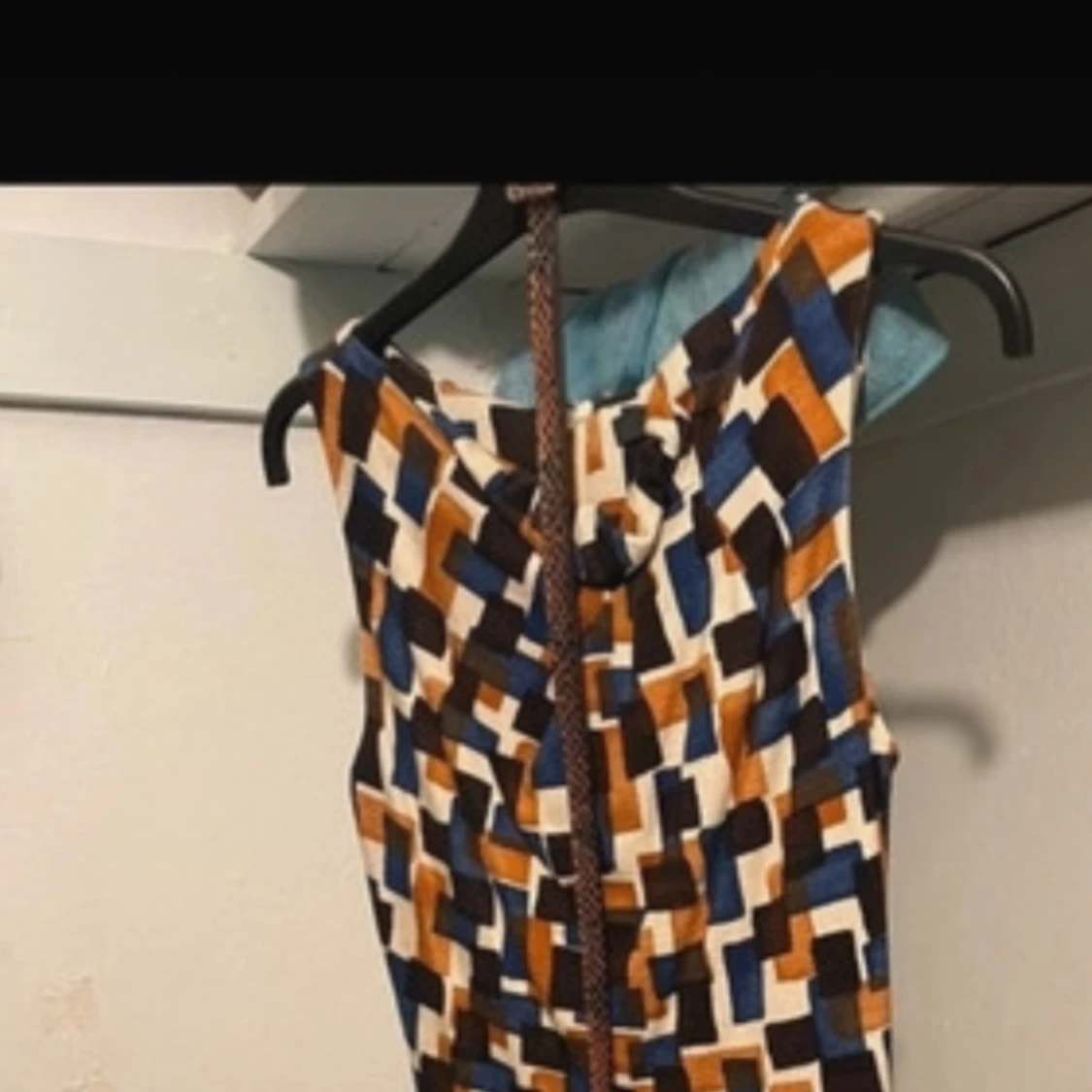 Mönstrad långklänning i retrostil - 1