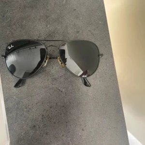 Solglasögon  - Fina solglasögon 