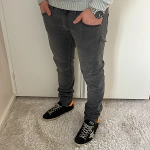Lee jeans  - Lee Jeans | skick 9/10 | Storlek 32/34 | Pris - 399kr | Modellen är ca 178cm lång | Hör av dig vid minsta fråga eller fundering!!