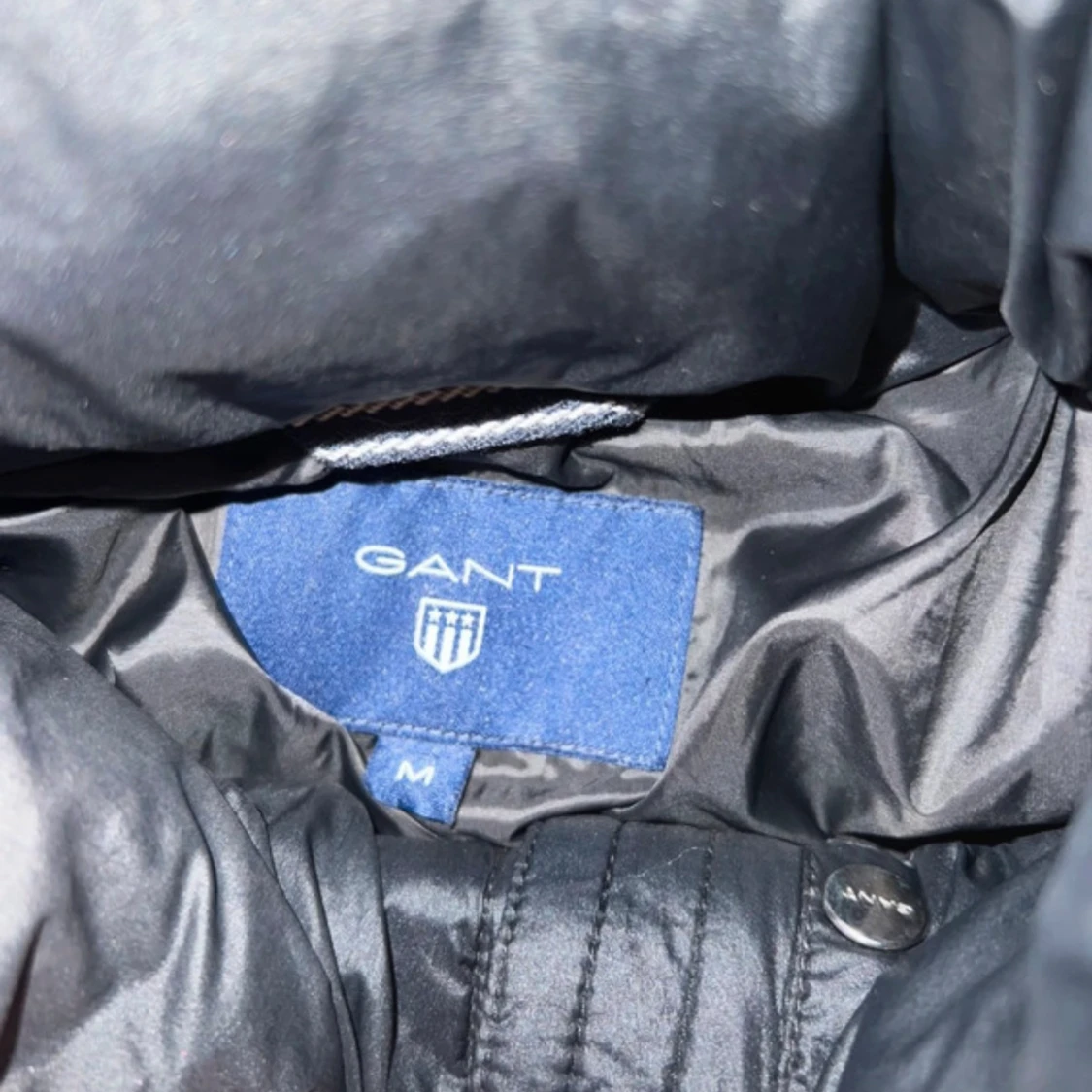 Svart dunjacka från GANT, M - 1