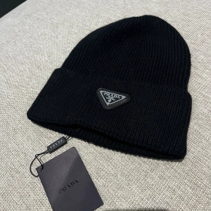 Prada black beanie - All sizes