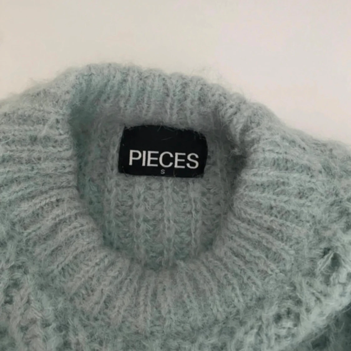 Ljusgrön stickad tröja från Pieces - 1