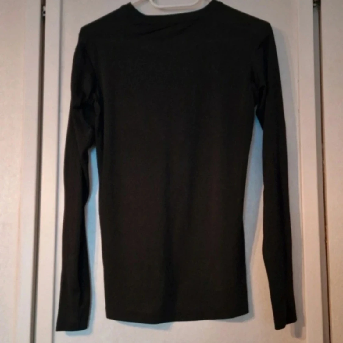 Svart långärmad funktionströja från Ronhill - 1