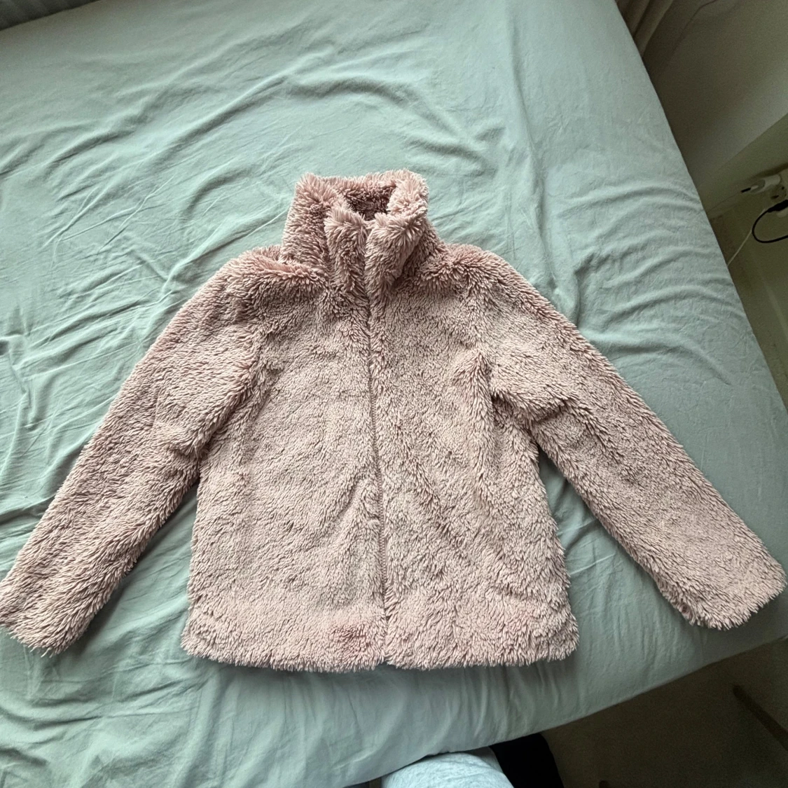 Ljusrosa teddyjacka från Lindex