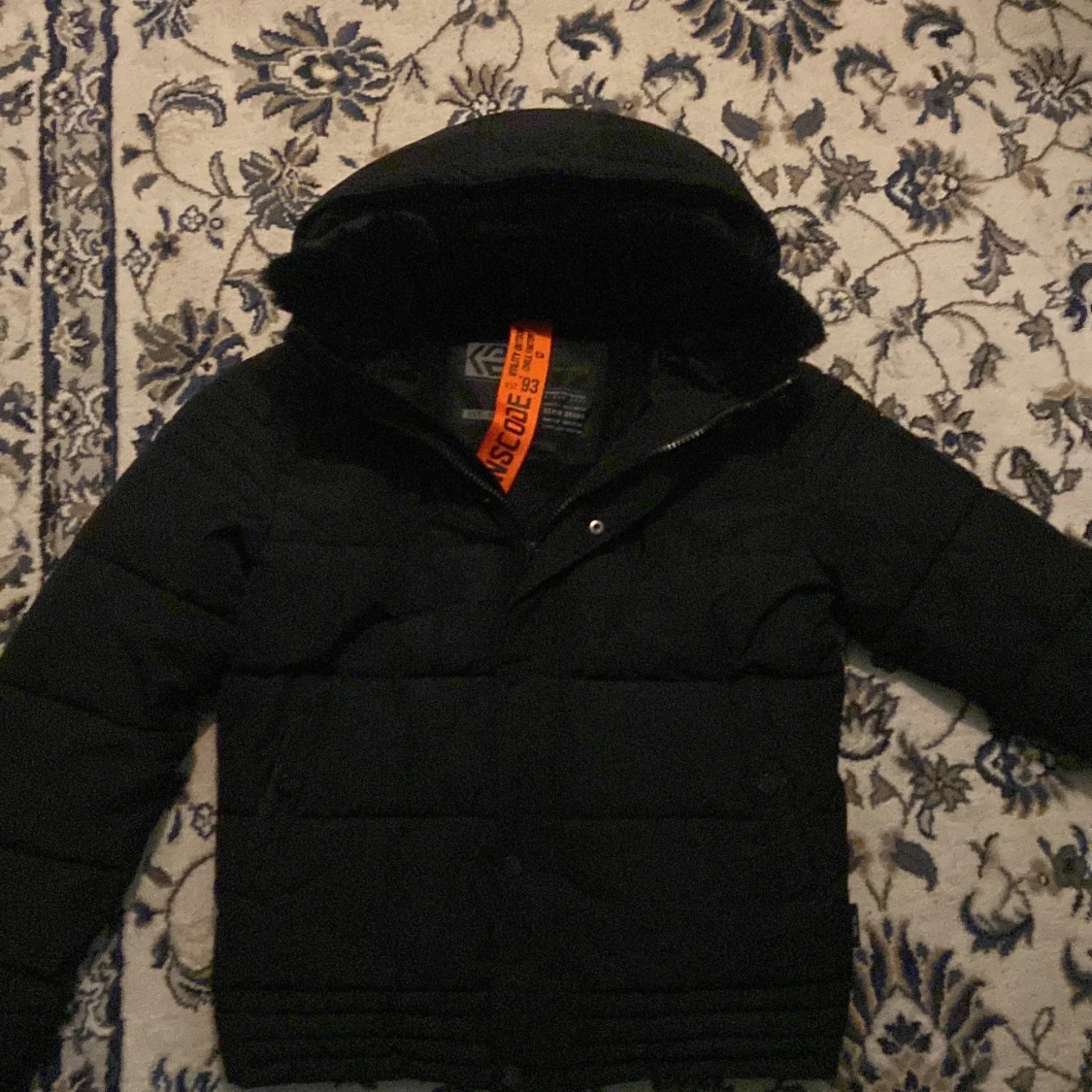 Svart pufferjacka från Jeanscode, S - 3