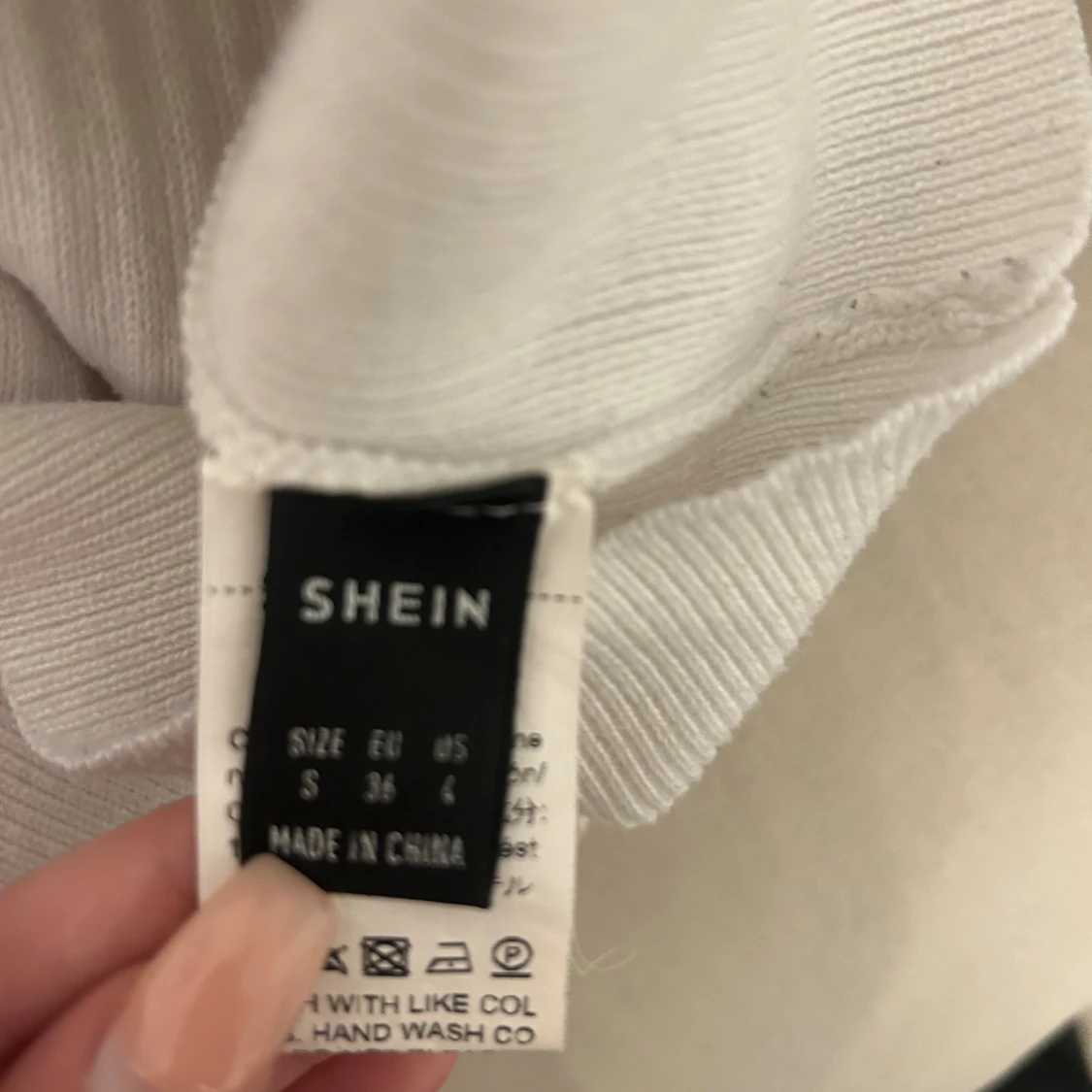 Vit omlottopp från SHEIN - 3