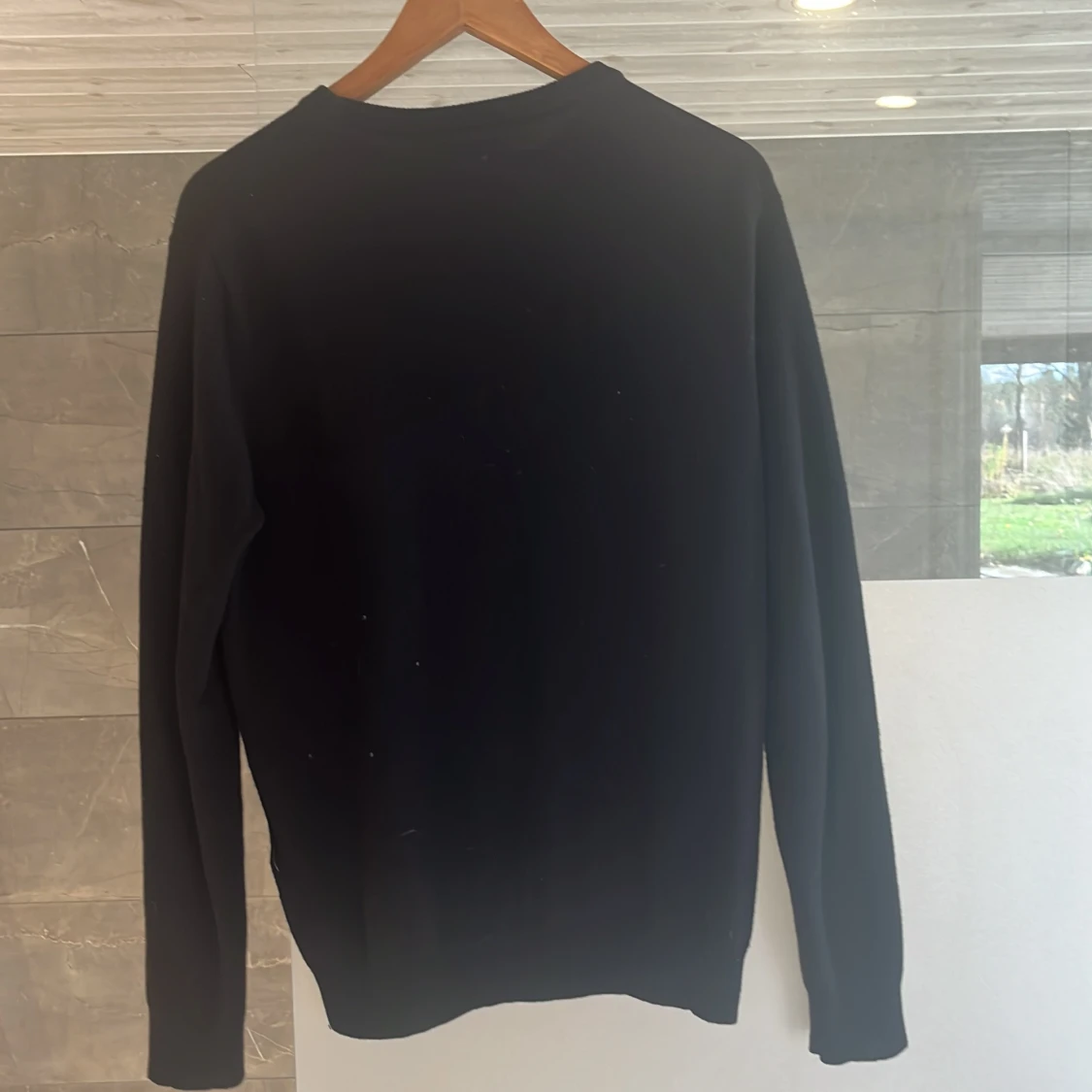 Svart ulltröja från GANT, storlek L - 2