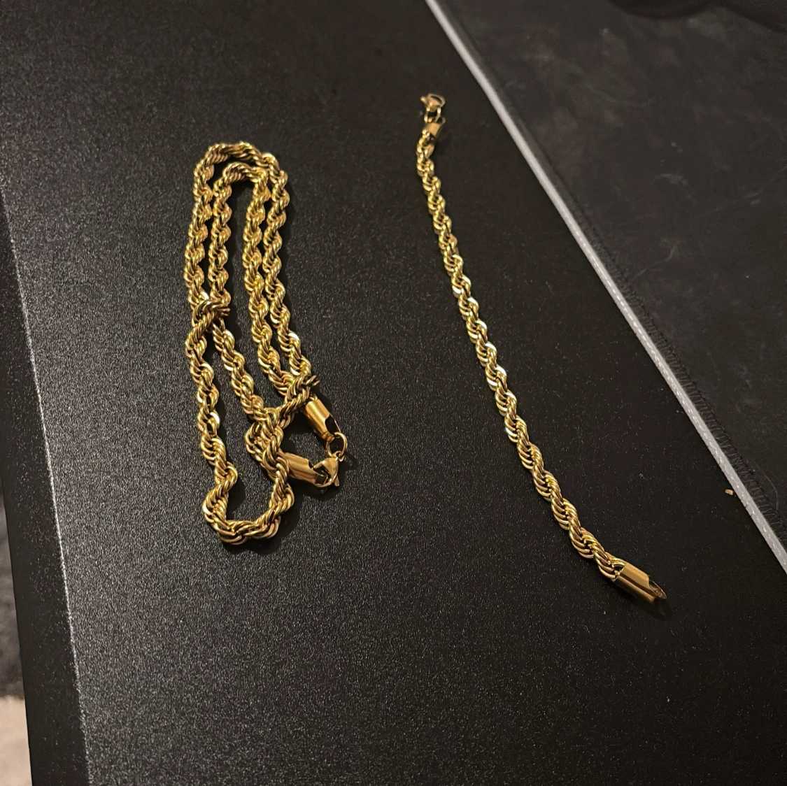 Guldpläterat halsband och armband - 2