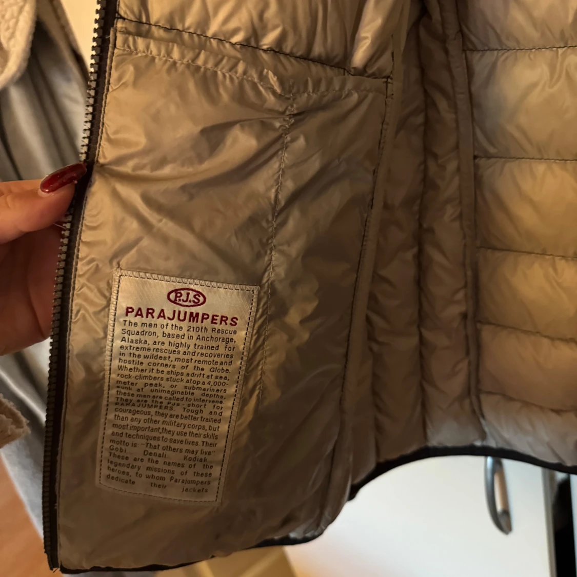 Svart dunjacka från Parajumpers - 3