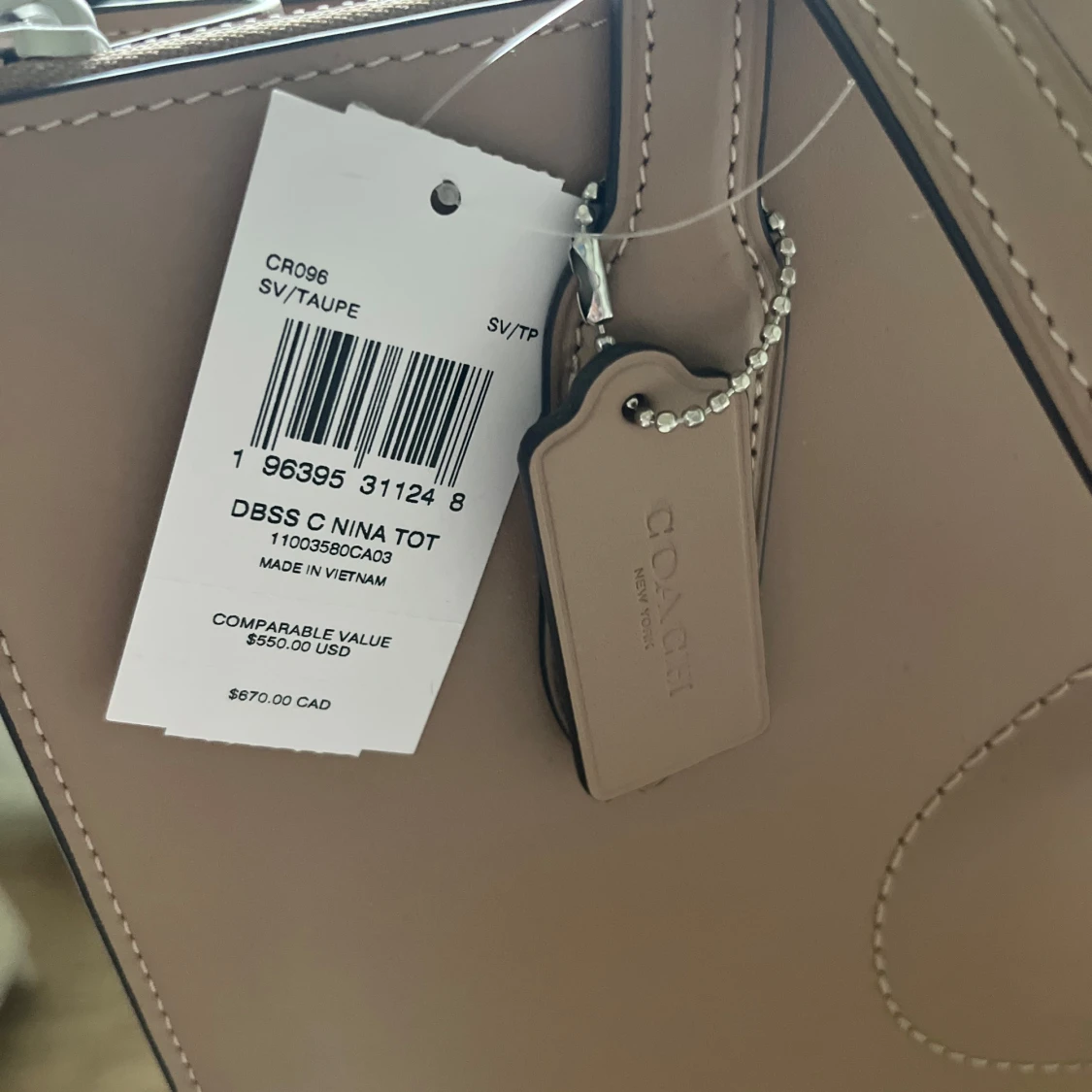 Beige handväska från Coach i skinn - 2
