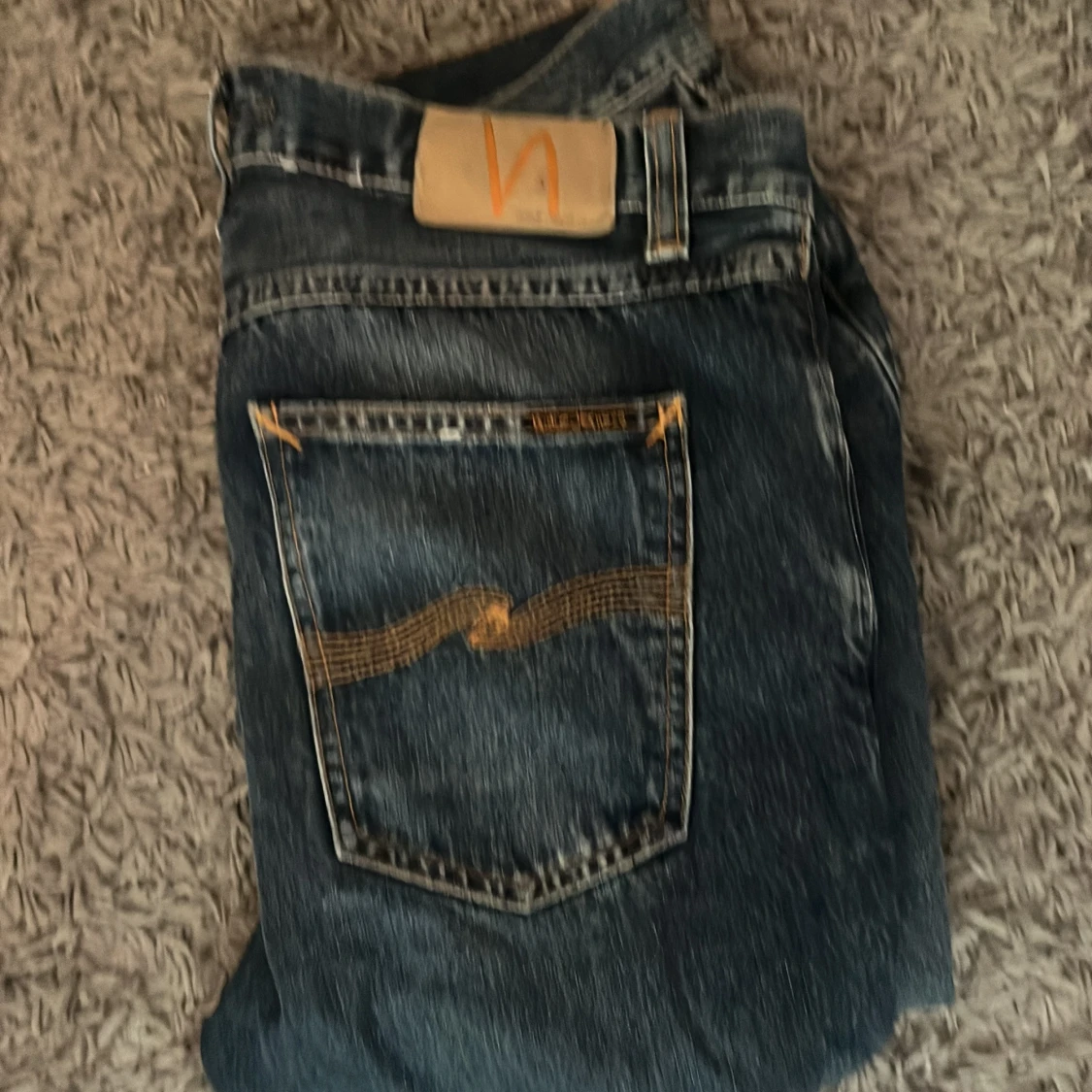 Mörkblå jeans från Nudie Jeans