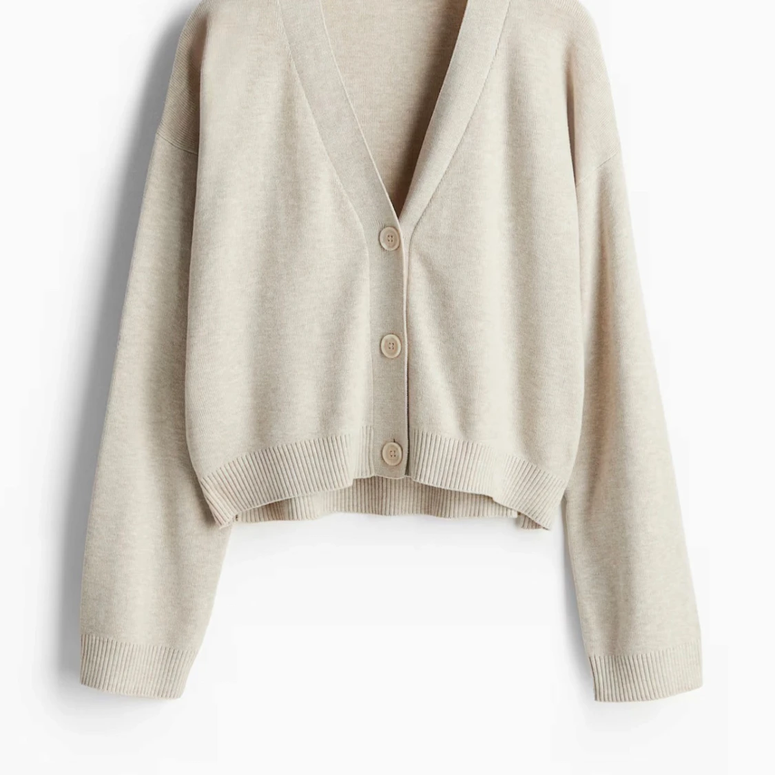 V-Ringad Stickad kofta  - 1