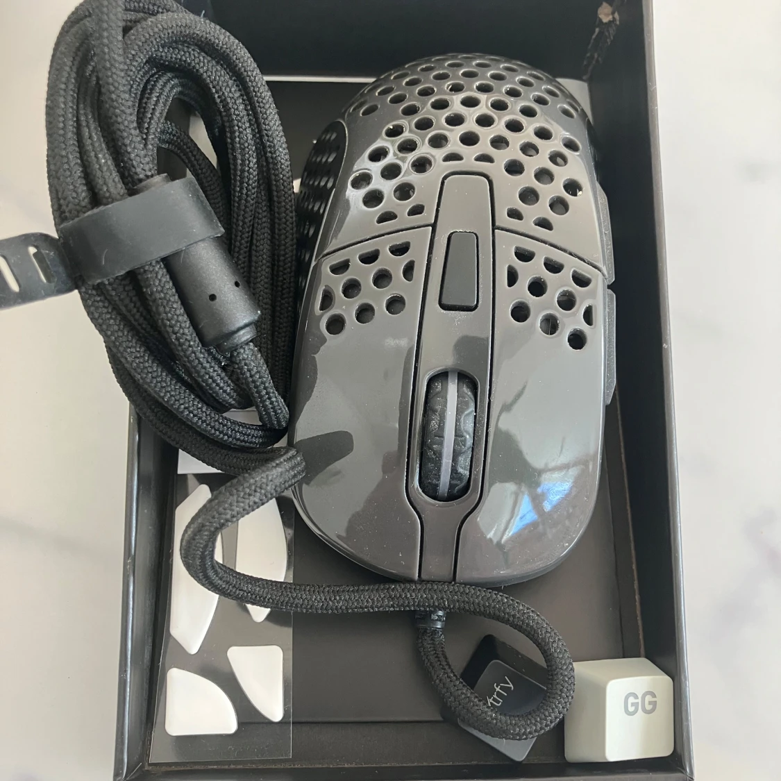 Xtrfy M4 RGB Ultra-Light Gaming Mouse och Tangentbord (Razer)  - 1