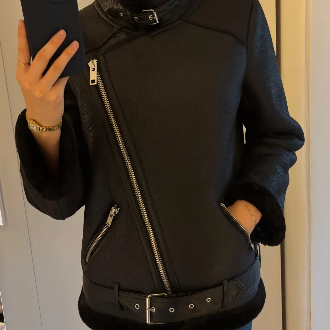 Fusk skinnjacka med pälsfoder  - 1