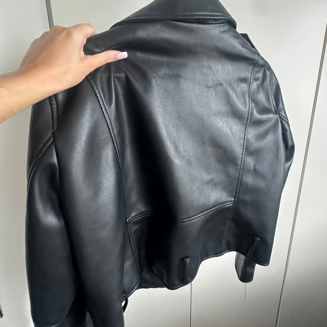 Svart skinnjacka från Zara - 2
