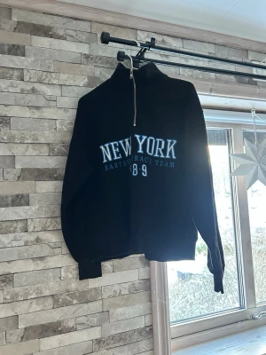 Sweatshirt  - Sweatshirt från Gina Tricot i storlek S