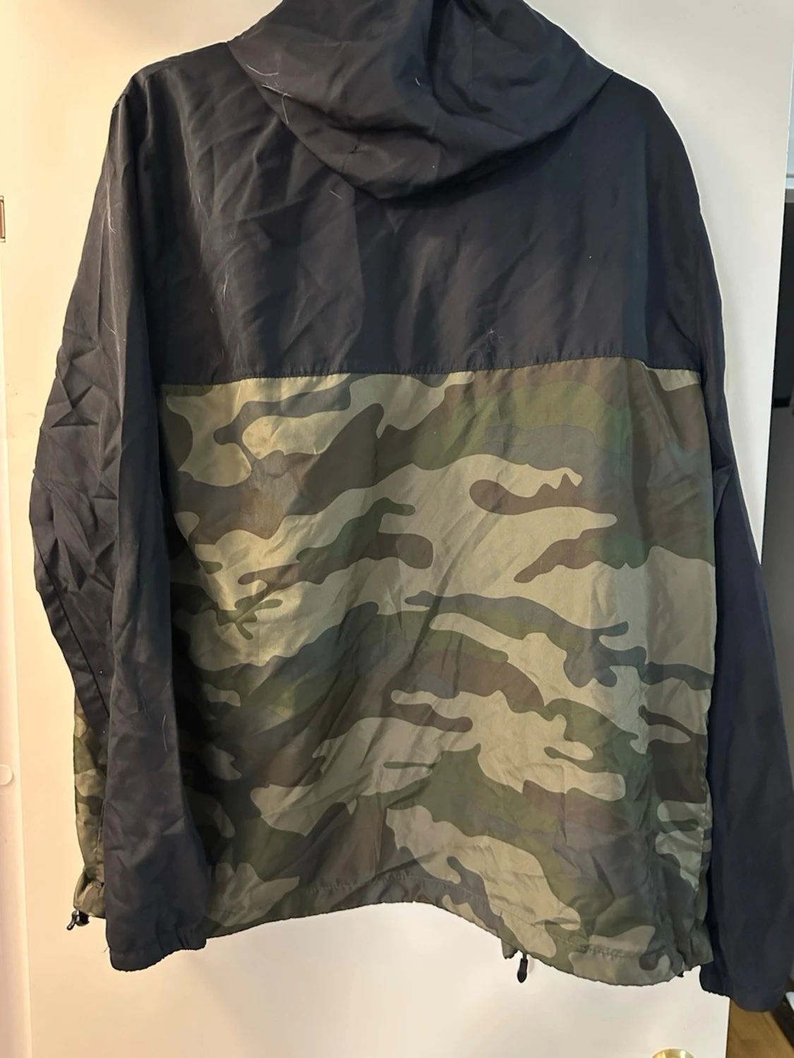 Braille Skateboarding camo vindjacka storlek: M - 6