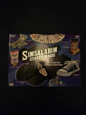 Magilåda  - Magilåda med ungefär allt i! Den kommer med en handbok och 3 exra pennor jag själv la i. Detta är originalpaketet.