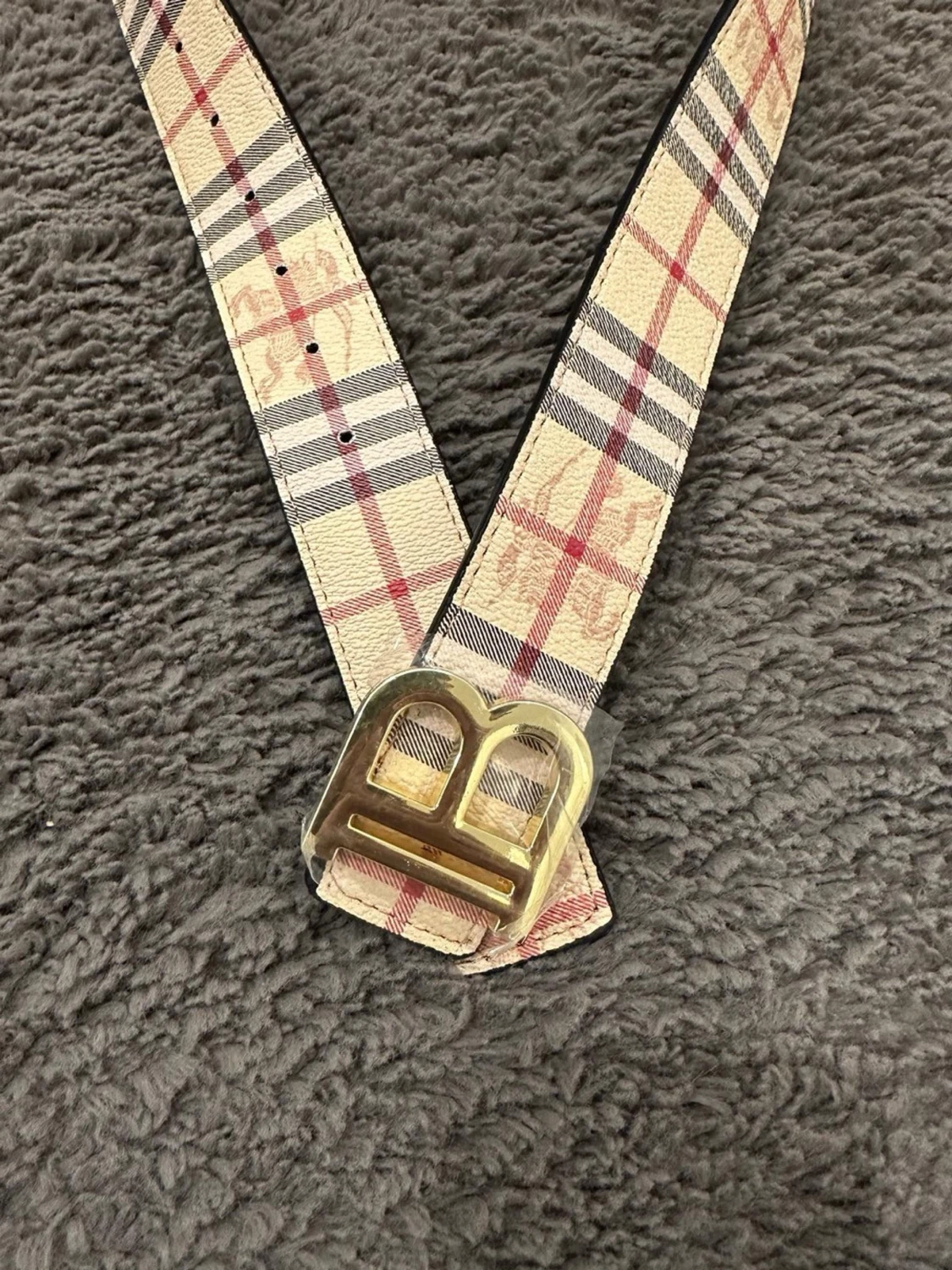 Rutig bälte med guldspänne - 1