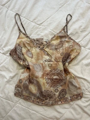 Vintage topp  - Supersöt vintage topp för sommar🤩🤩